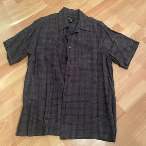 Short sleeve dress shirt